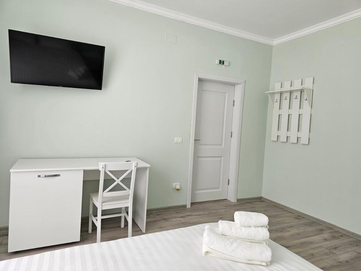 Colt De Rai Bed & Breakfast Hîrtoape Exterior foto
