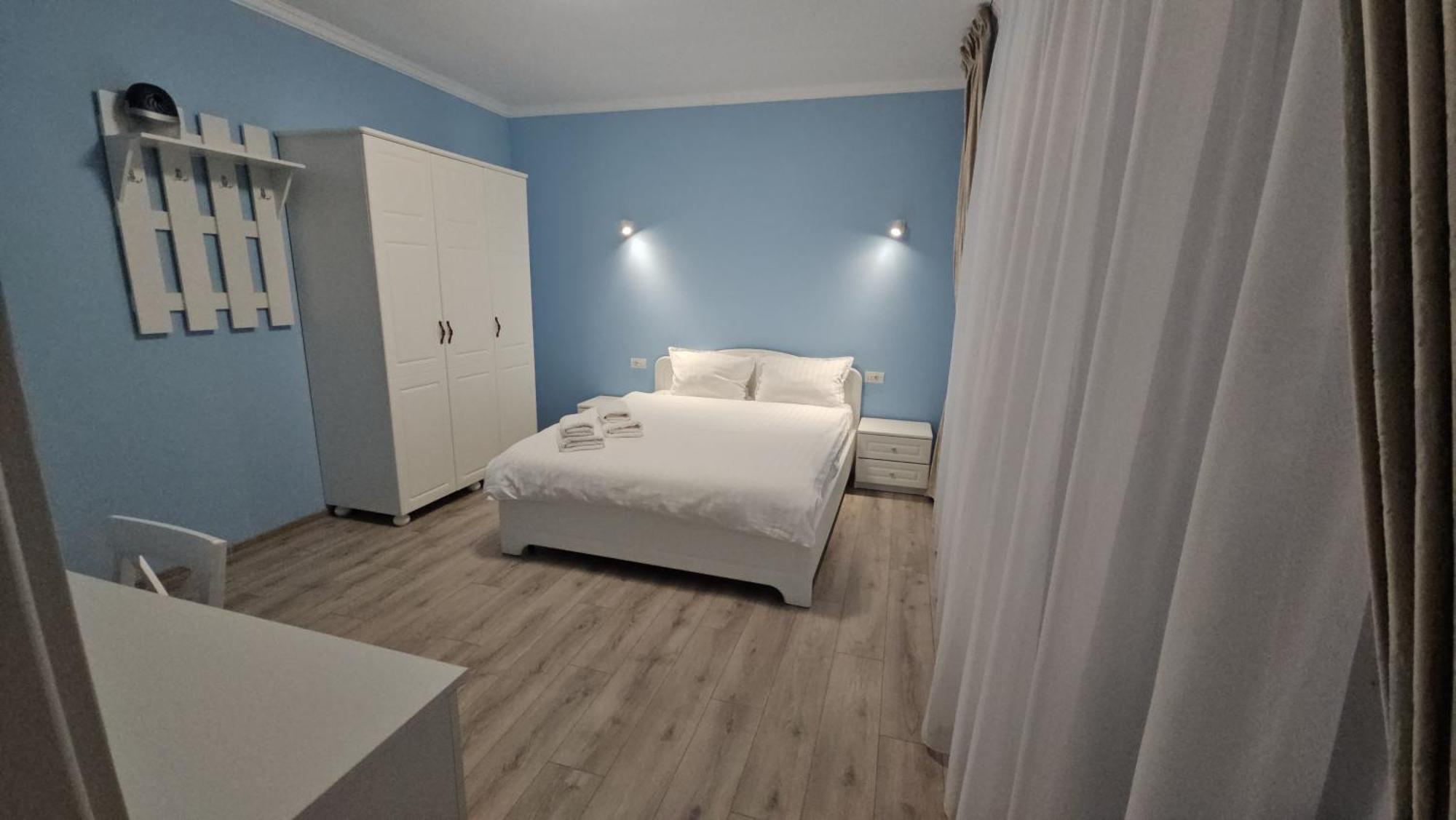 Colt De Rai Bed & Breakfast Hîrtoape Exterior foto